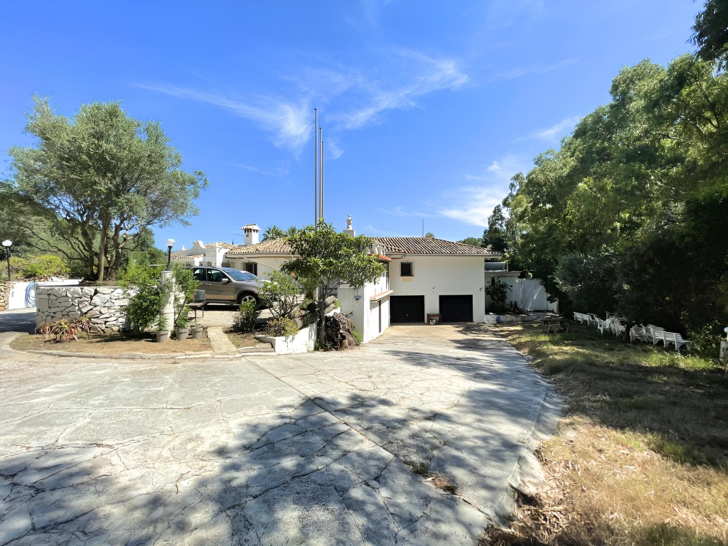 31-5e8b9eb86a2d455eeaf43a7bbf3ccd12