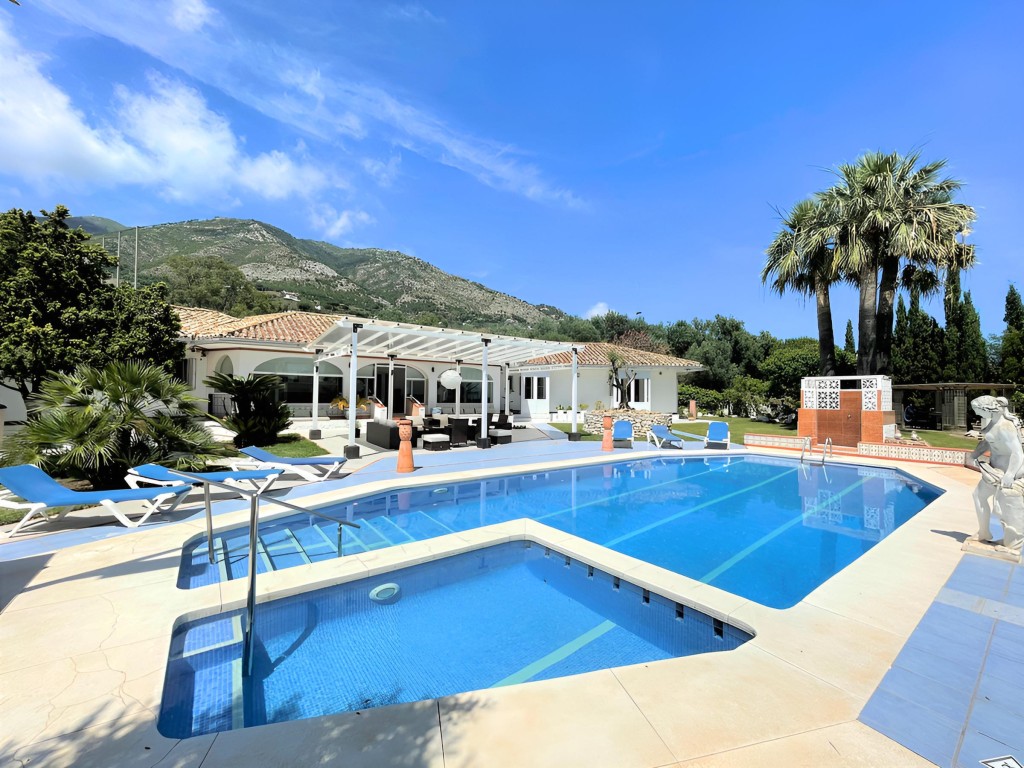 1-7980e48d732b6fc85c14b43b94d2aa54