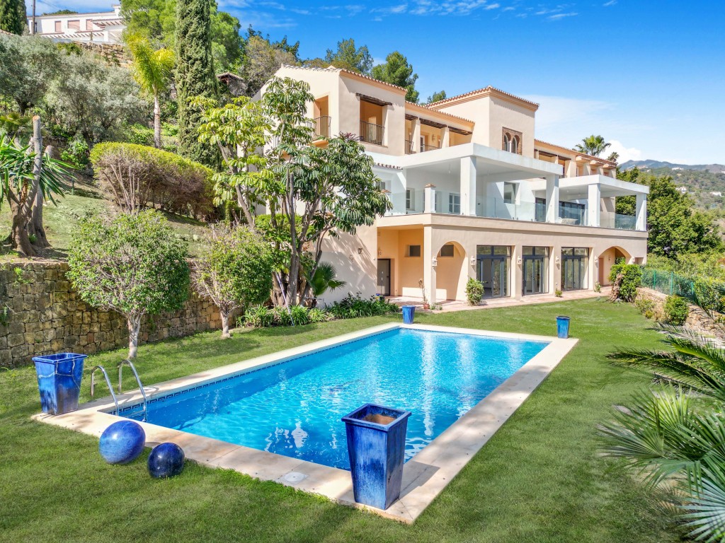 El Madro&ntilde;al Villa (2)