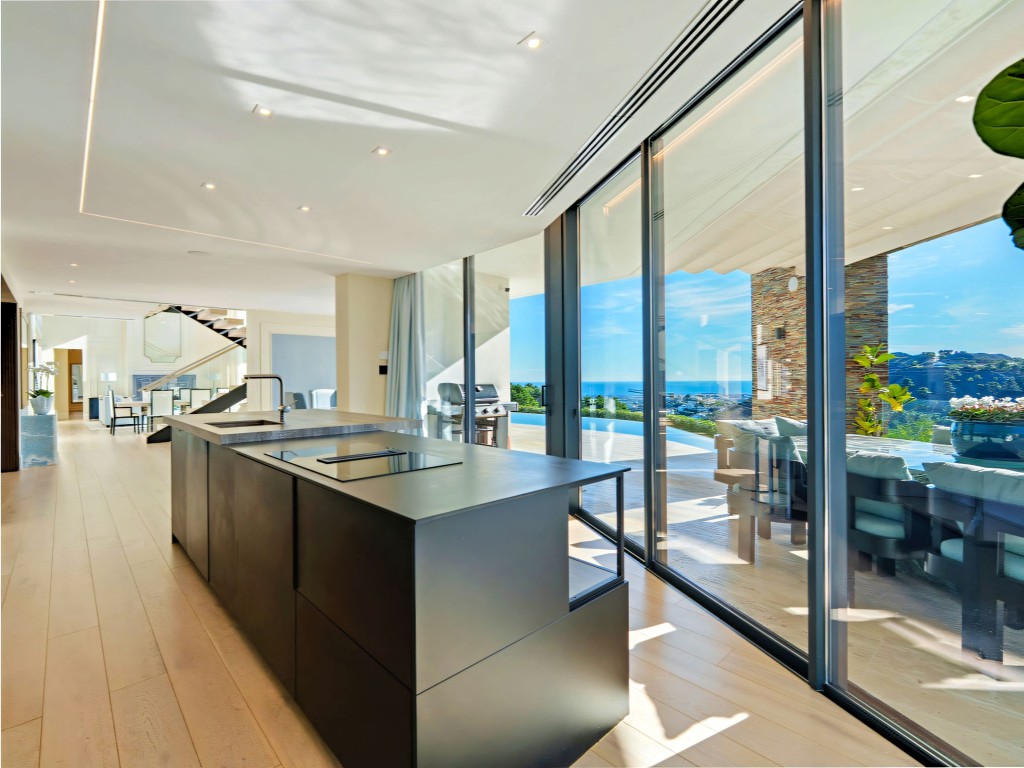 El Madro&ntilde;al luxury villa (4)