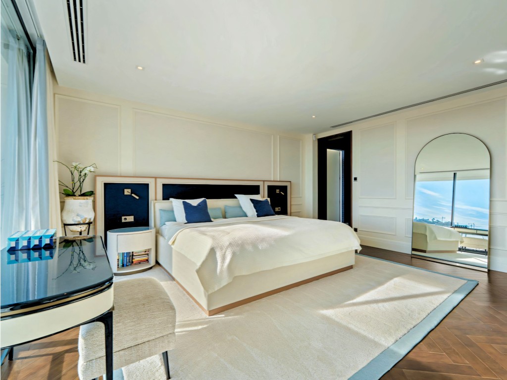 El Madro&ntilde;al luxury villa (21)