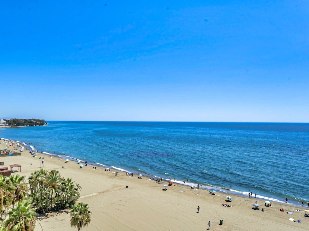 Estepona beachfront apartment (6)