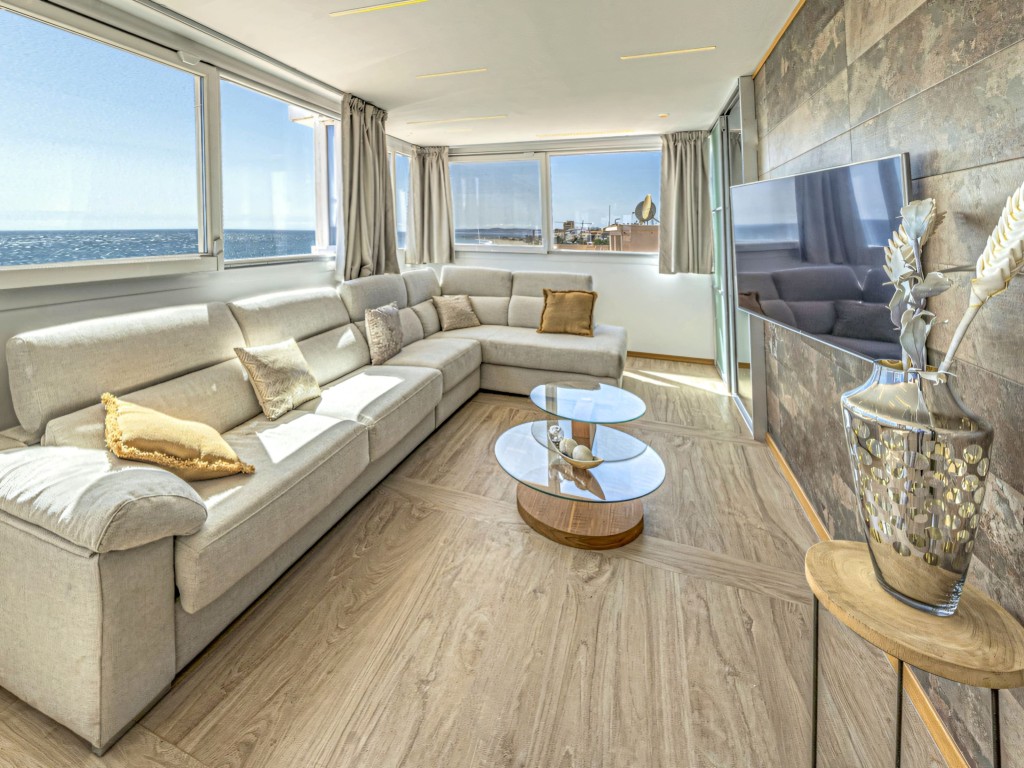 Estepona beachfront apartment (11)