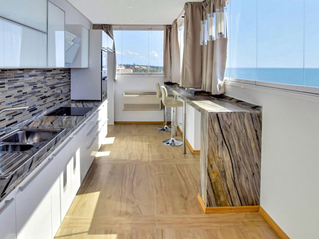 Estepona beachfront apartment (9)