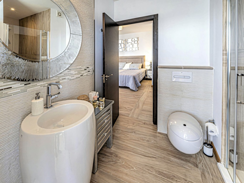 Estepona beachfront apartment (15)