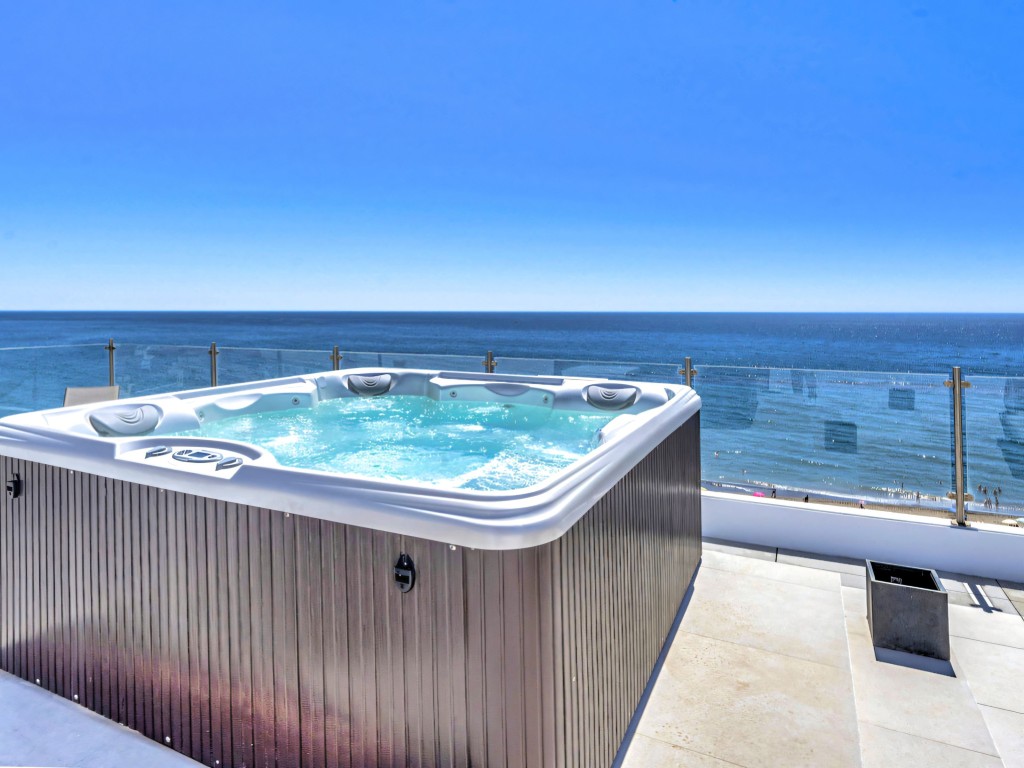 Estepona beachfront apartment (7)