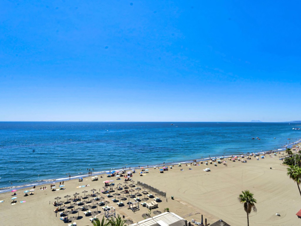 Estepona beachfront apartment (5)