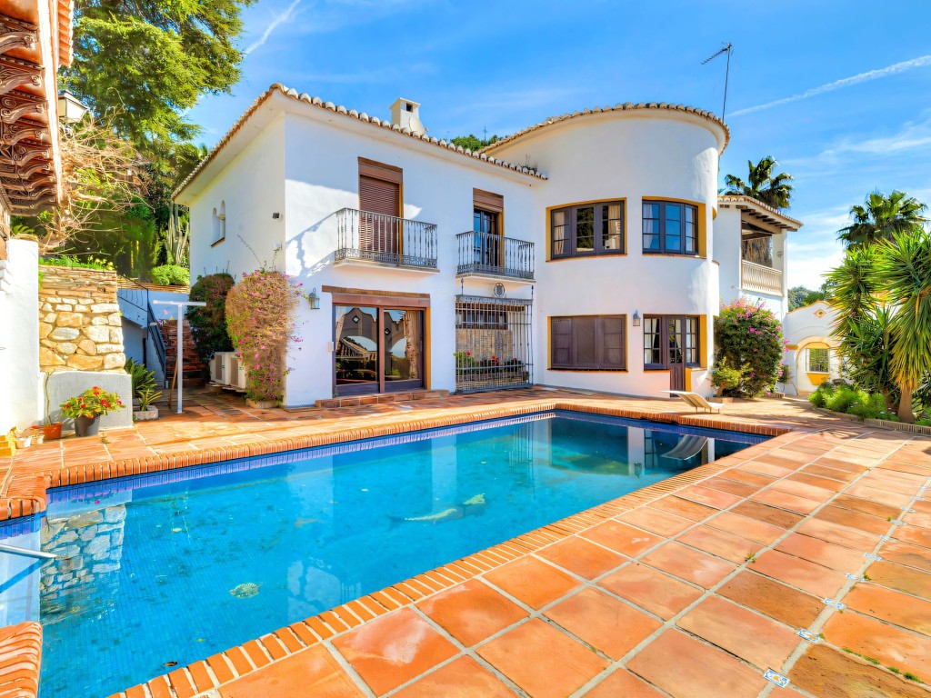 2-5bd7b9d04b45e33852eaf0ec6670150d