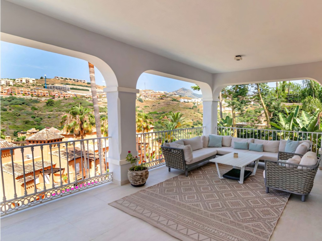 El Paraiso luxury villa (26)