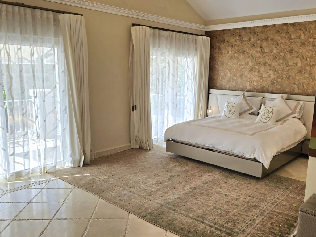 El Paraiso luxury villa (2)