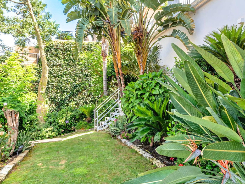 El Paraiso luxury villa (13)