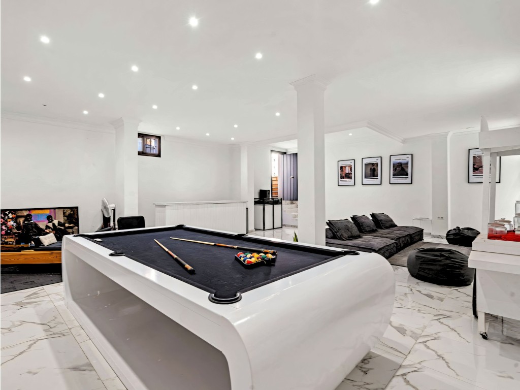 Forest Hills Villa (33)