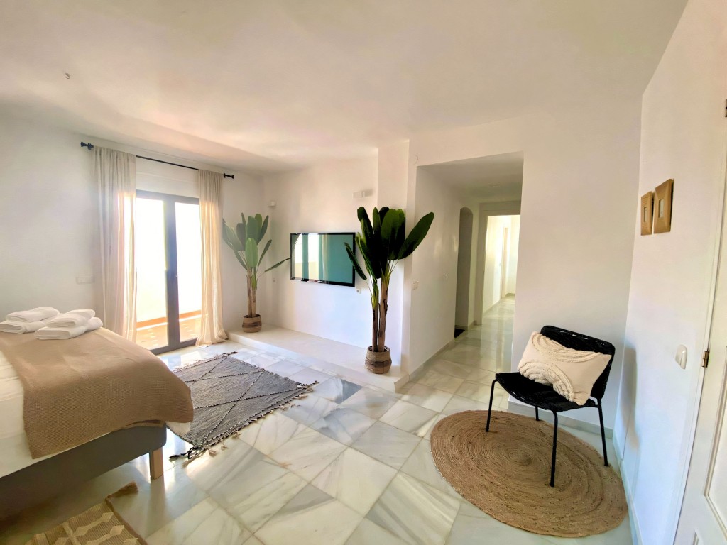 Villa for sale in Nueva Andalucia (6)