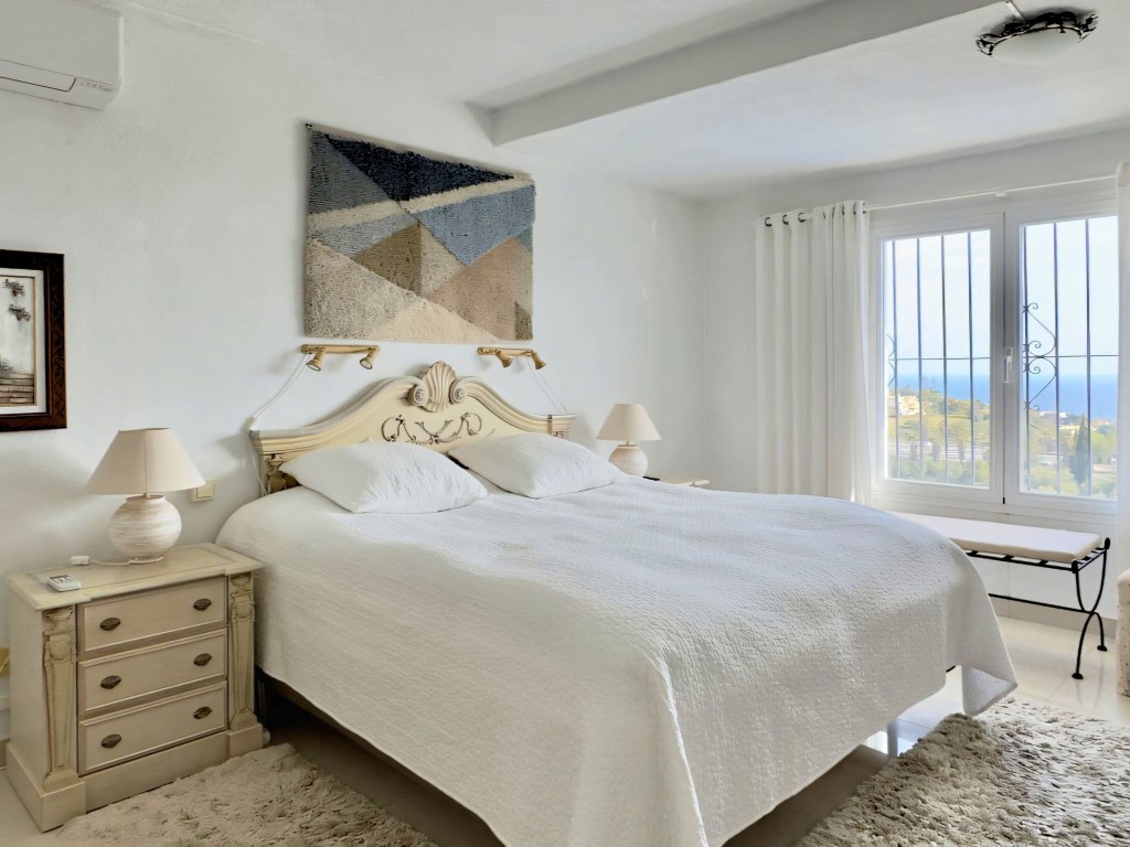4 bedroom Mijas villa (1)