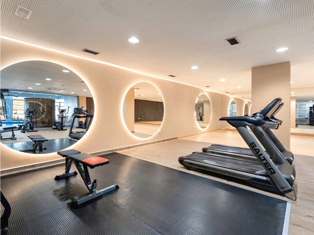 Oasis 325 Estepona (11)