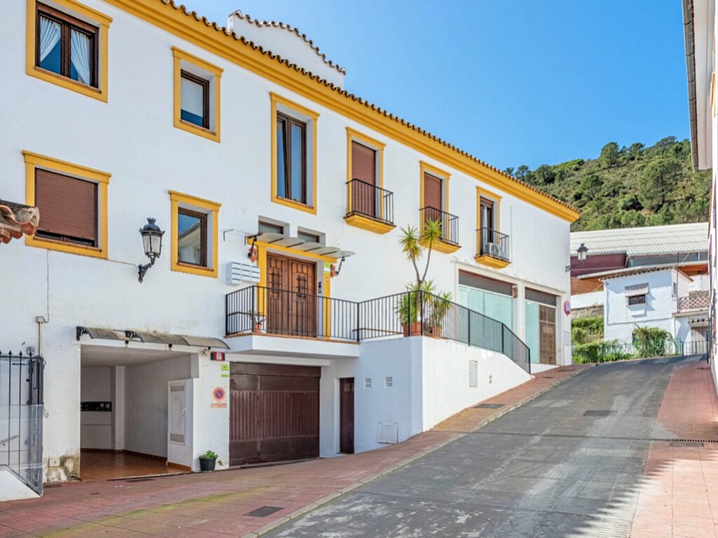 Benahavis Village (11)