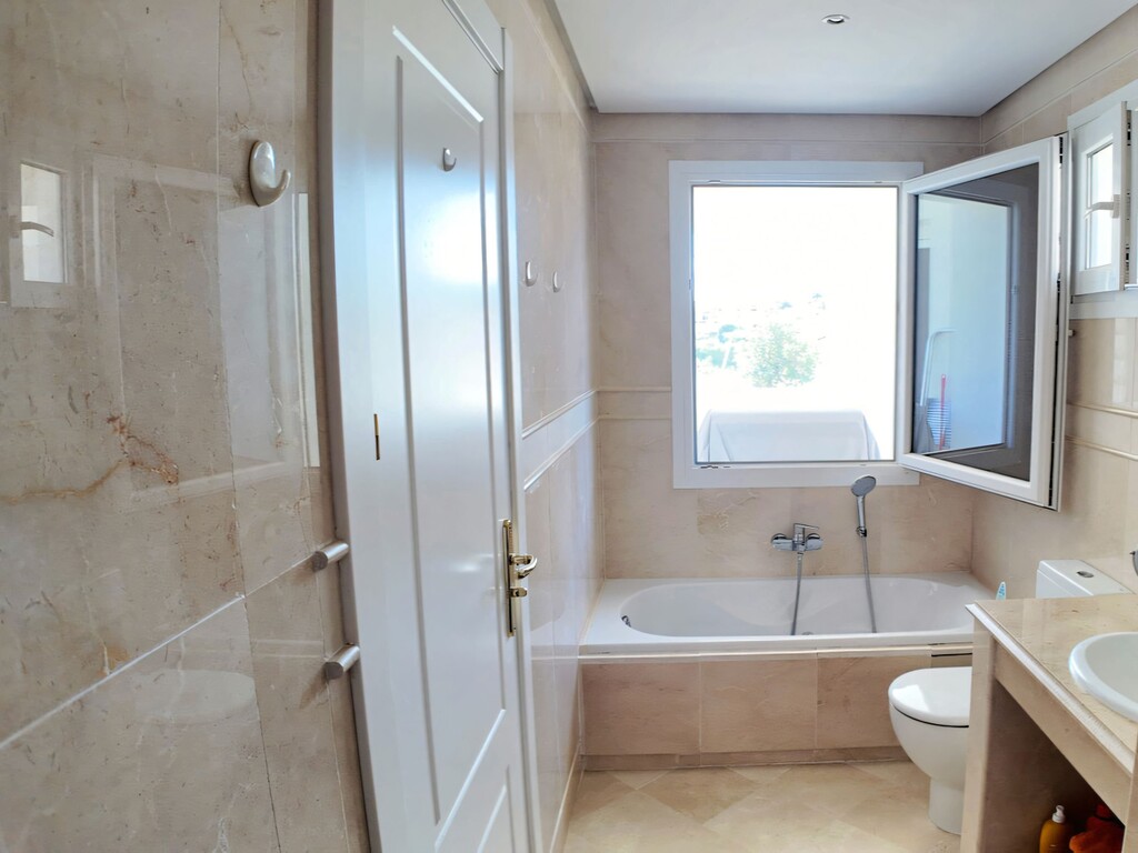 Be Aloha Nueva Andalucia (7)