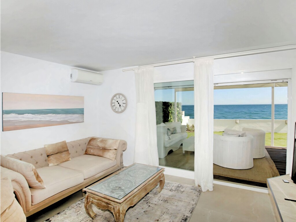 Estepona Beachfront apartment (19)