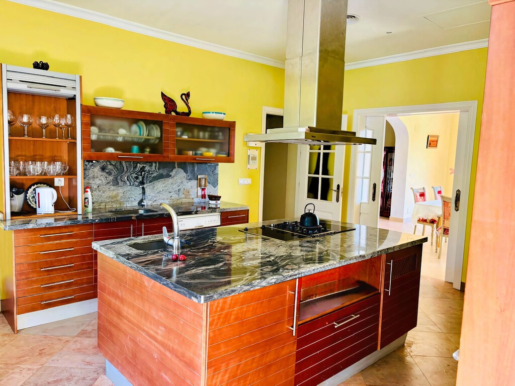 Forest Hills Country Villa (13)