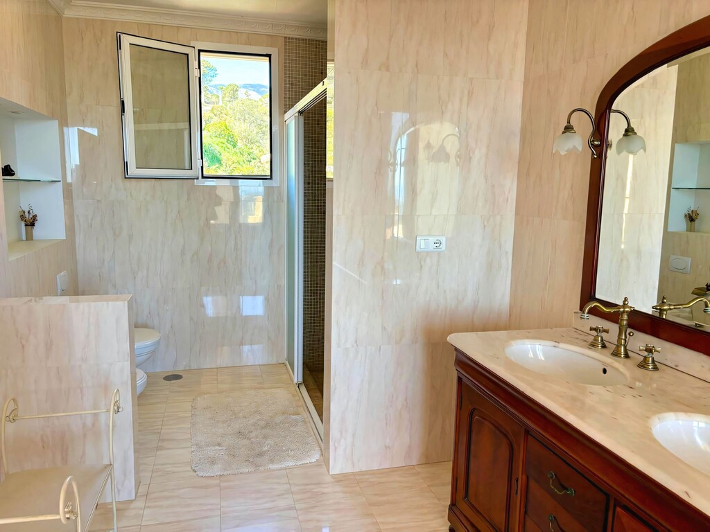 Forest Hills Country Villa (22)