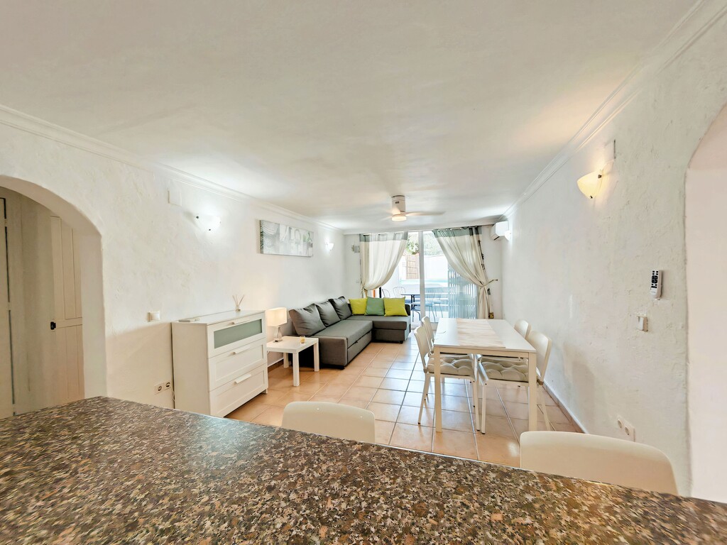 Calahonda townhouse with pool (8)