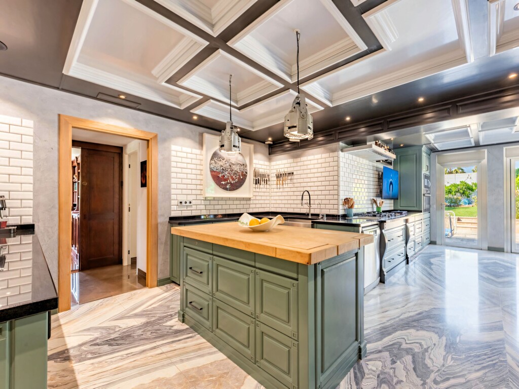 San Pedro Golf front Villa (25)