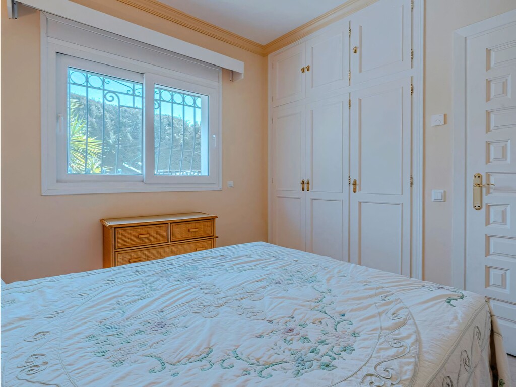 El Paraiso Medio Villa (26)