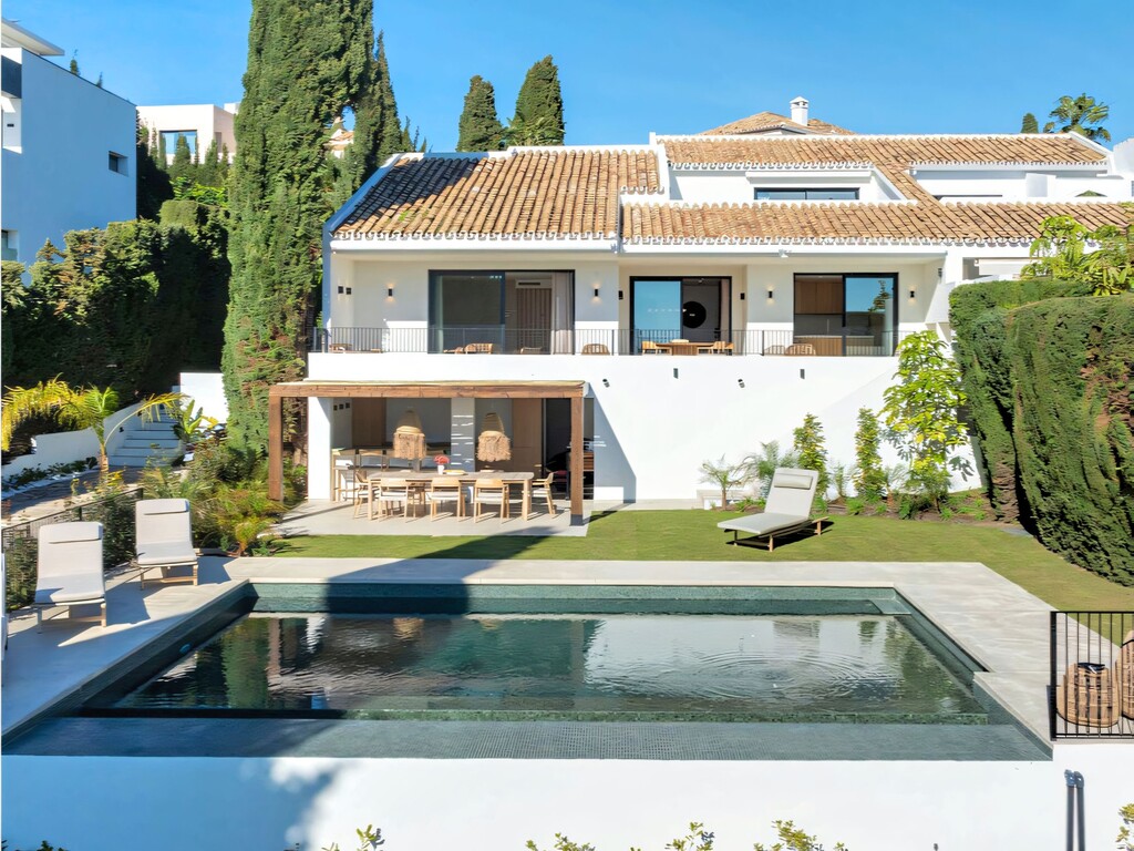 Renovated El Paraiso Villa (13)