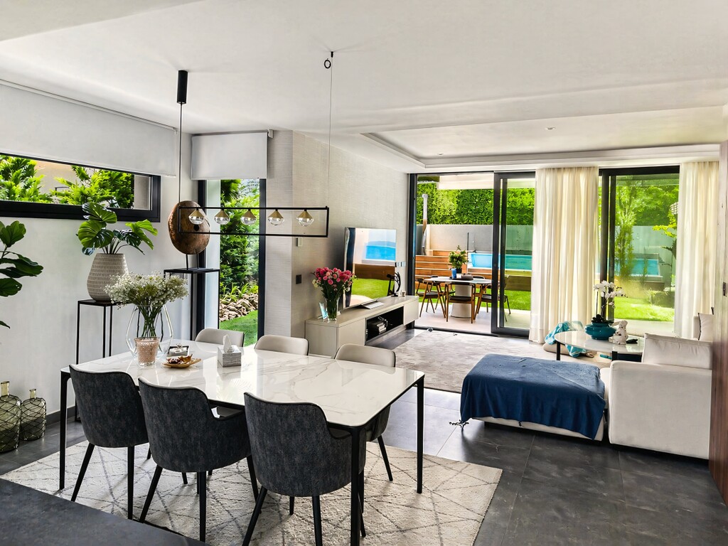 Banus Bay Villa living room