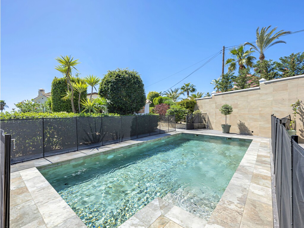 Estepona villa with guest house (24)