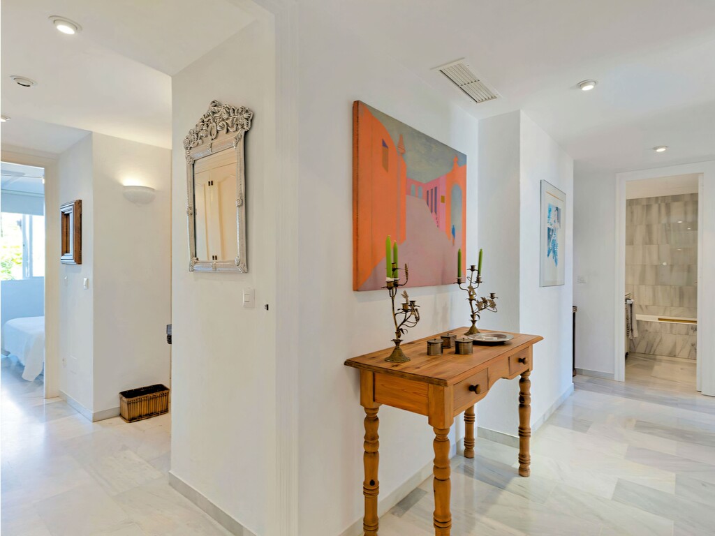 Las Jacarandas Bel Air (4)