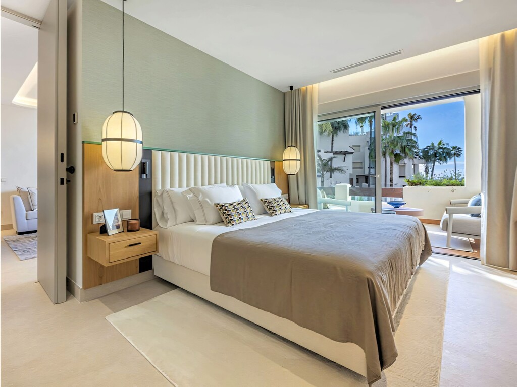 Renovated New Golden Mile apartment (5)