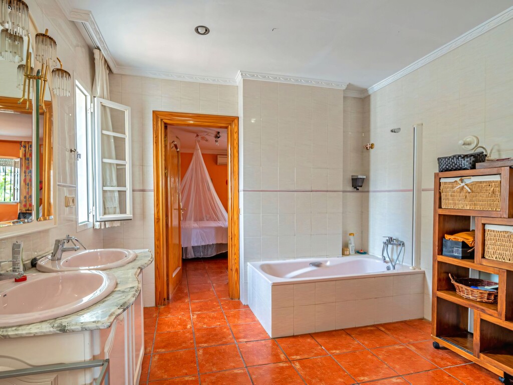 Arroyo de la Miel villa Benalmadena (21)