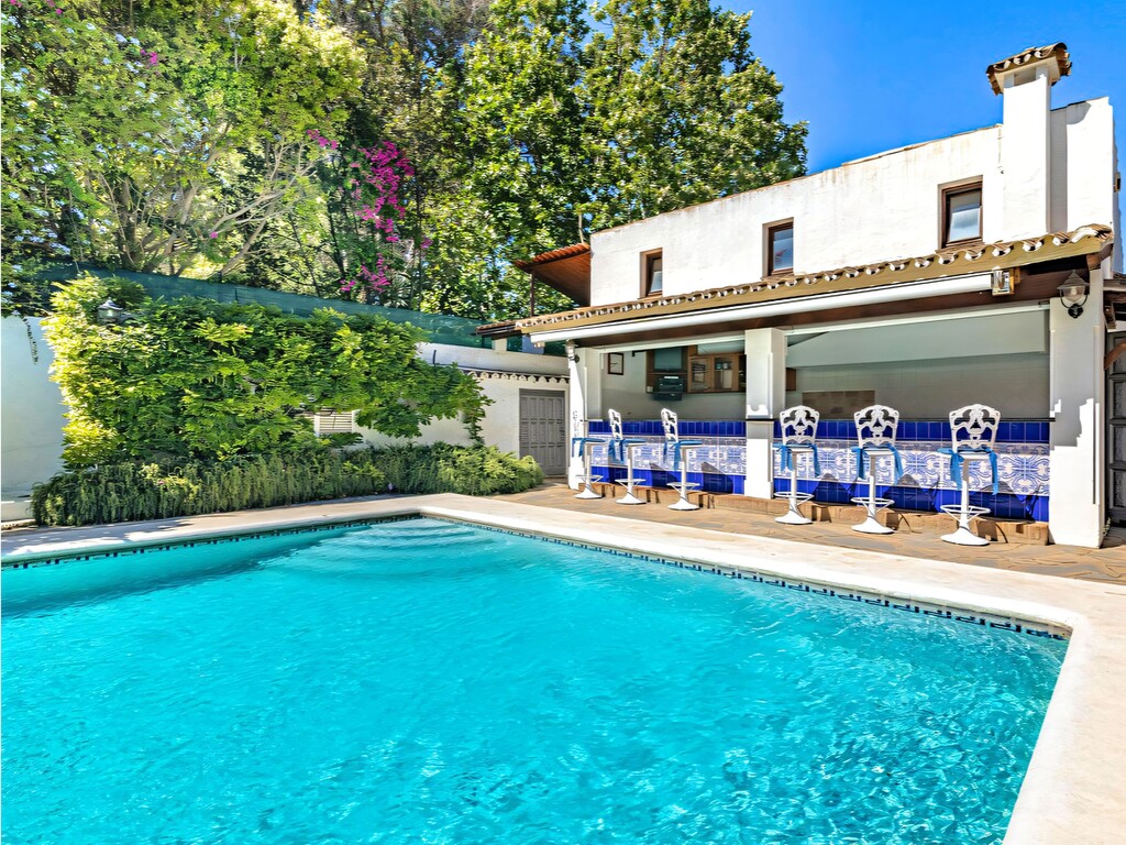 New Golden Mile beachside villa (23)