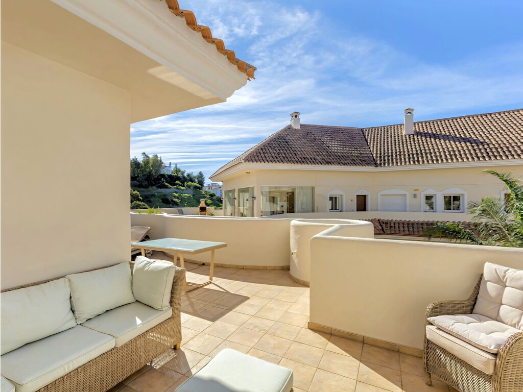 Aloha Hill Club Nueva Andalucia (2)