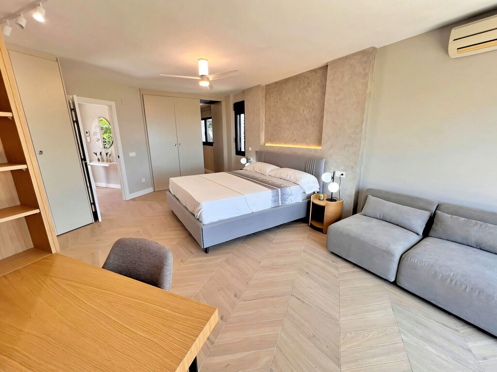 Riviera del Sol Villa (1)