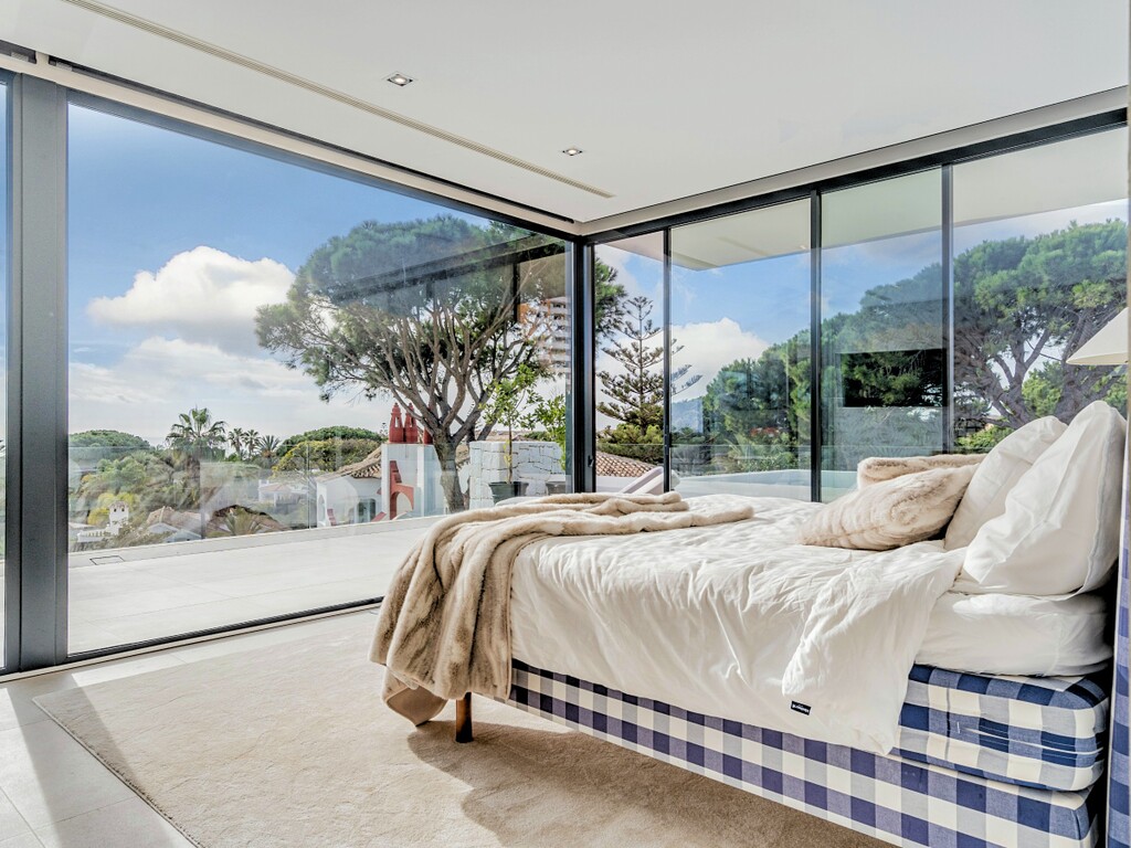 Beachside Villa East Marbella_13