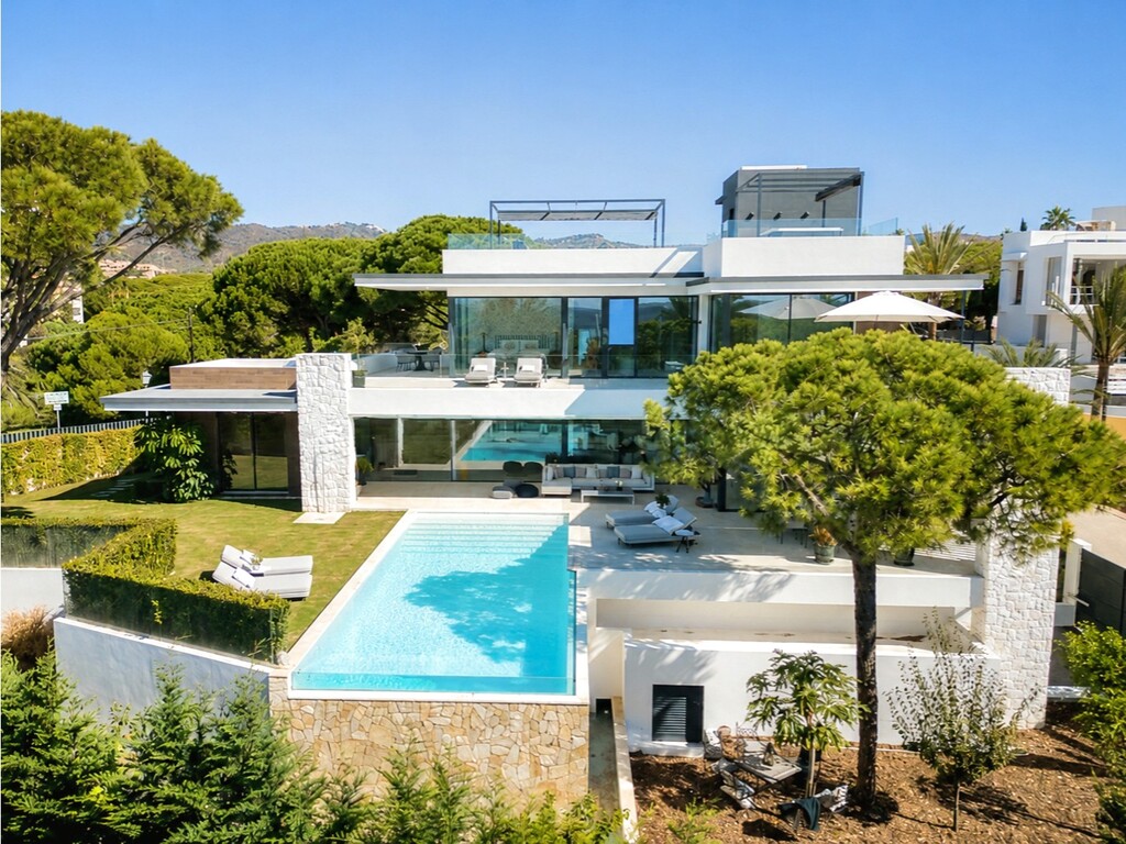 Beachside Villa East Marbella_2