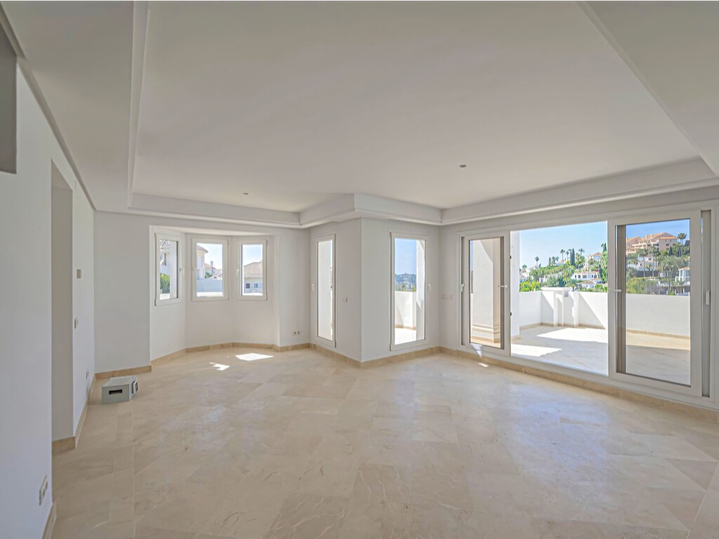 Be Aloha Penthouse Nueva Andalucia_19