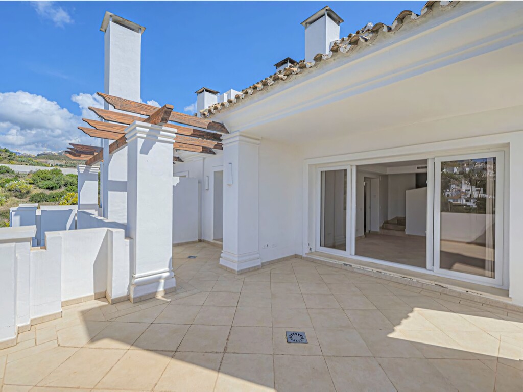 Be Aloha Penthouse Nueva Andalucia_16
