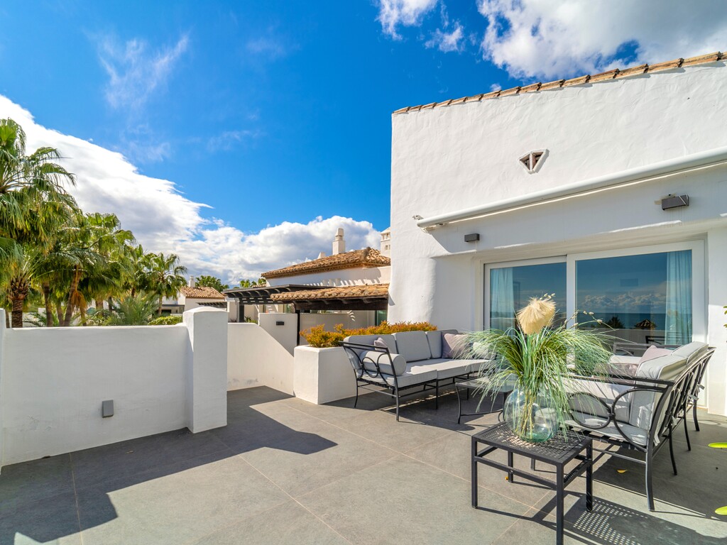 Marina Puente Romano Penthouse_11
