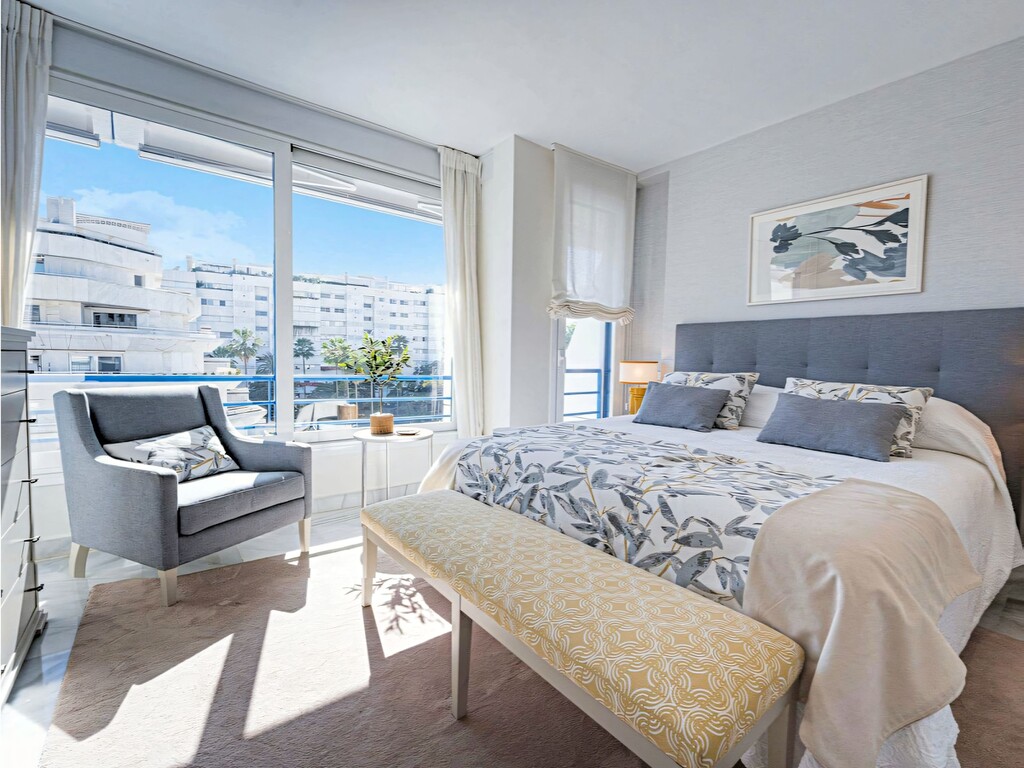 Marbella House penthouse with pool_45