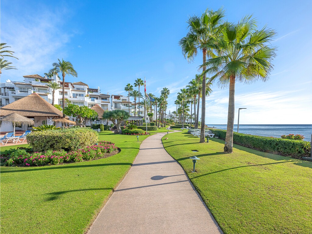 Renovated apartment Alcazaba Beach Estepona_21