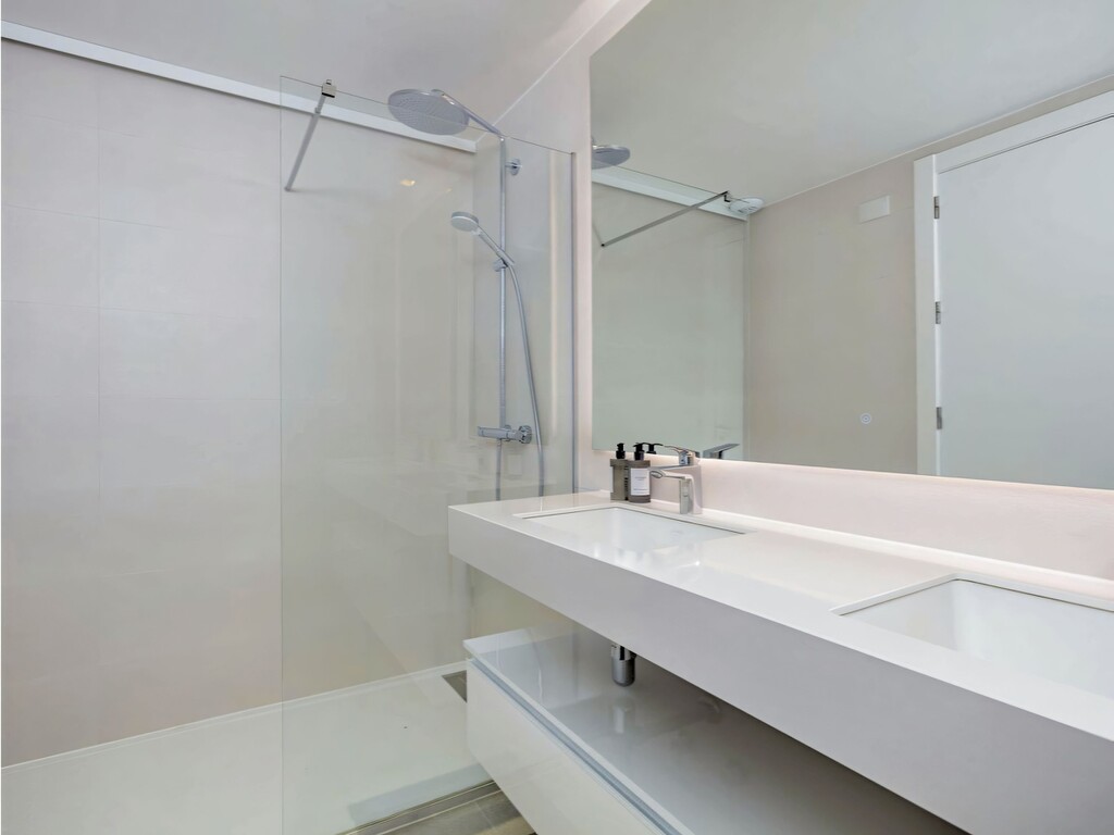 Estepona townhouse with pool_13