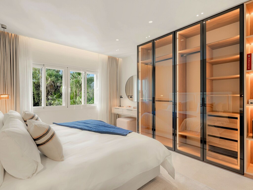 Bahia del Velerin move in ready Penthouse (25)