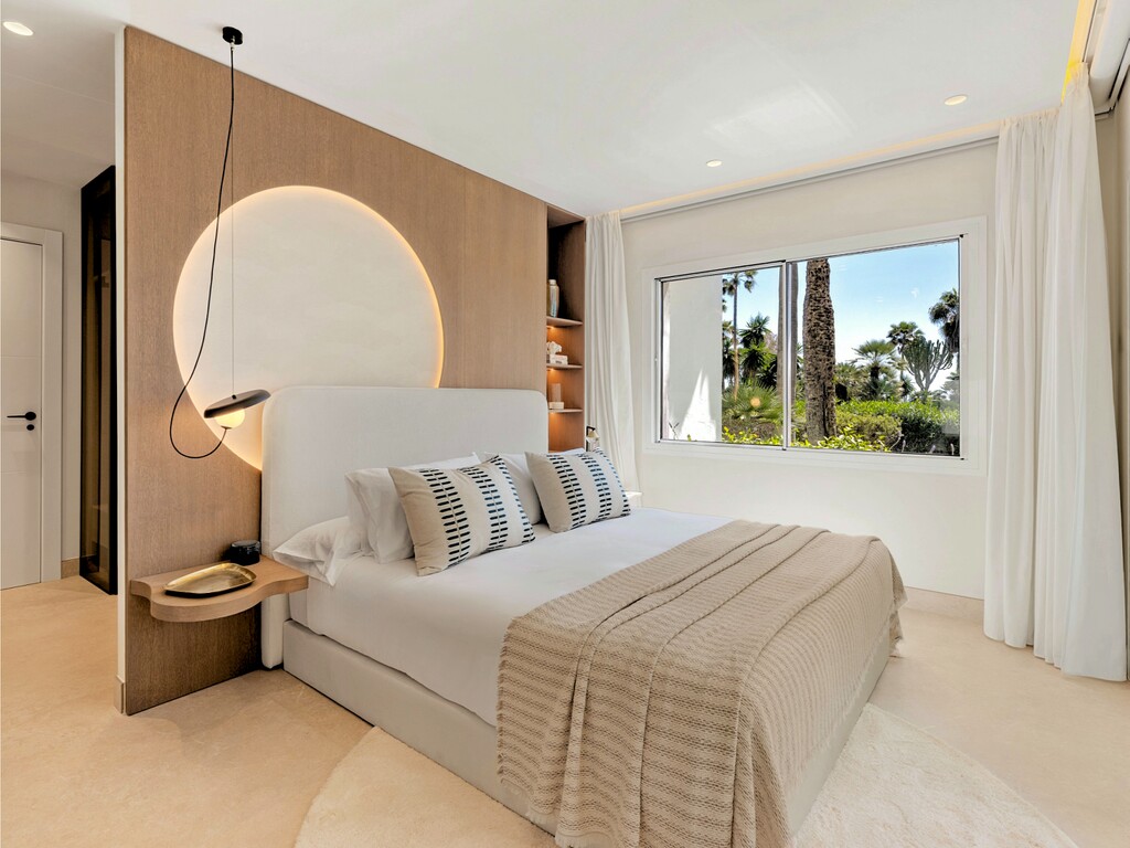 Costalita luxury renovated apartment_25