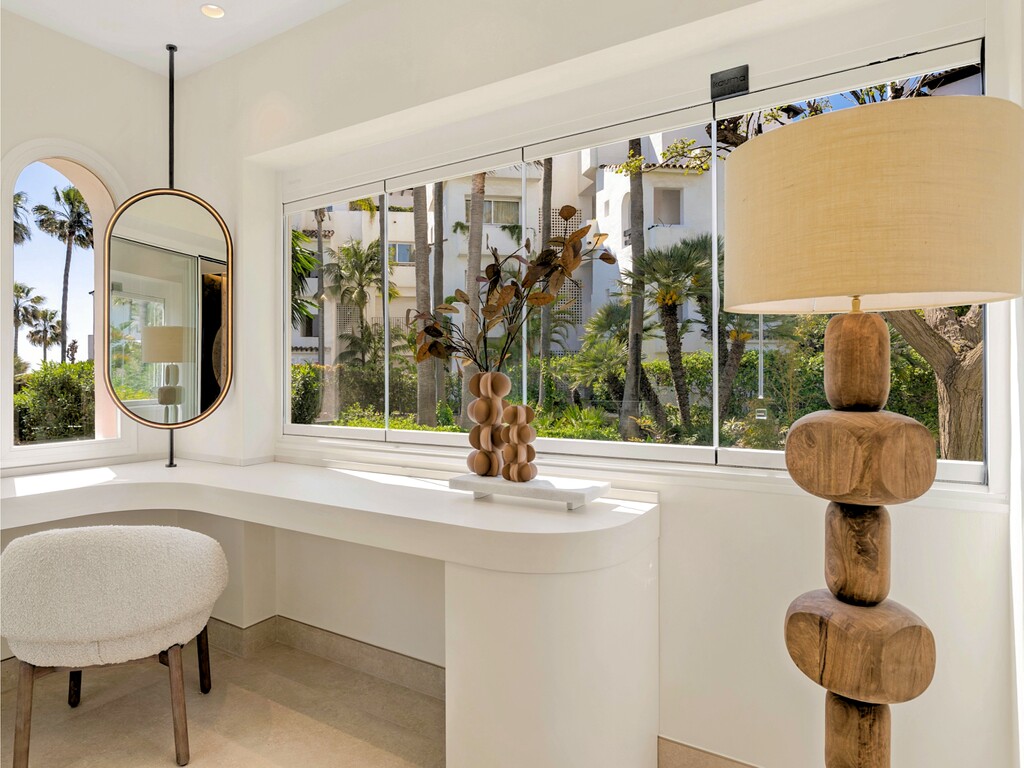 Costalita luxury renovated apartment_29