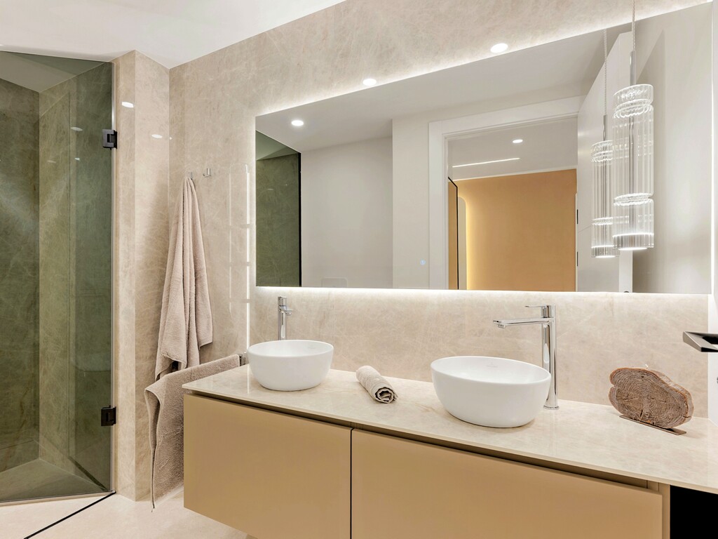 Costalita luxury renovated apartment_36