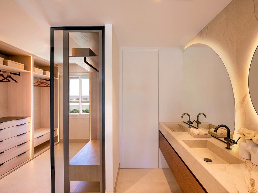 Dominion Beach renovated penthouse_3