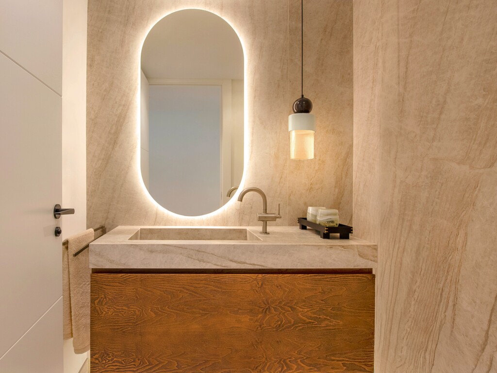 Dominion Beach renovated penthouse_9